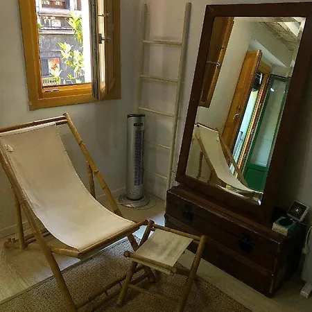 Cozy Studio In Central Area Of Apartman Barcelona